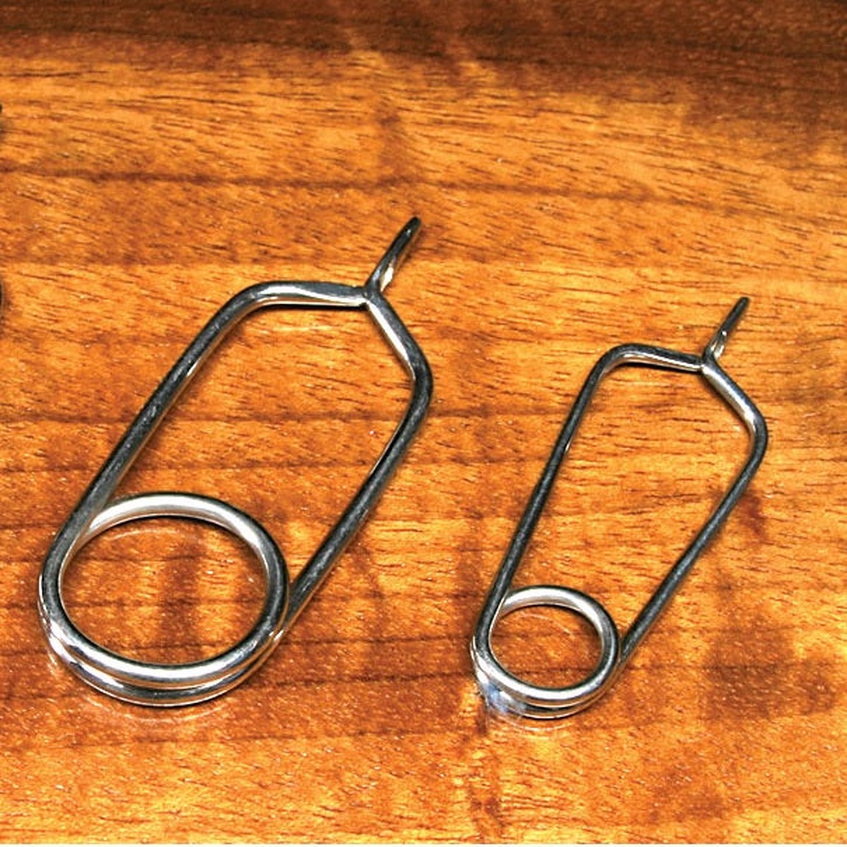 English Hackle Pliers--Hareline