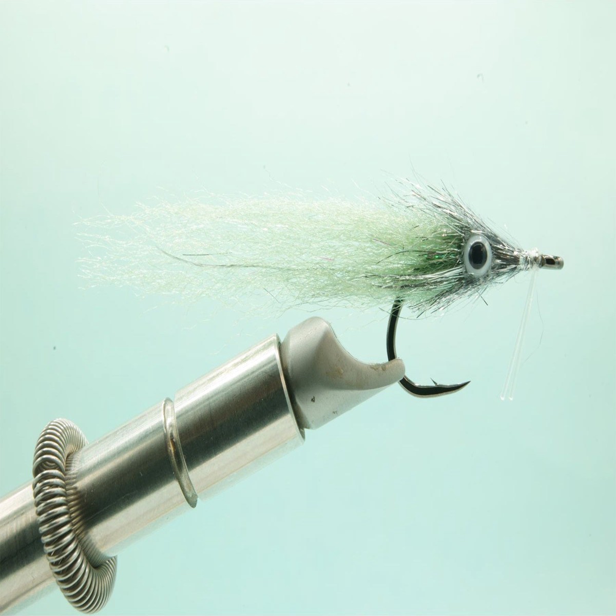 Bay Anchovy Lt. Olive #1/0